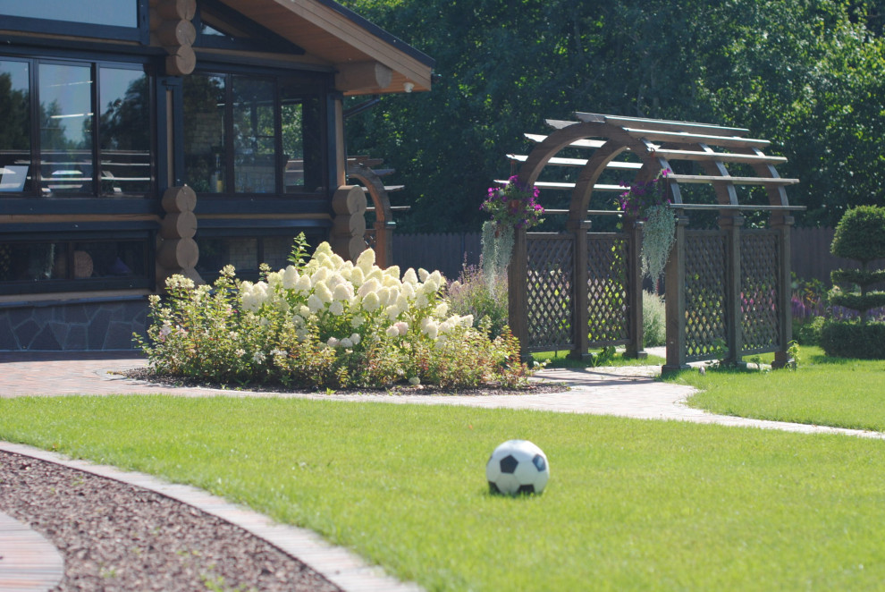 Дизайн участка с уклоном более 7 м.