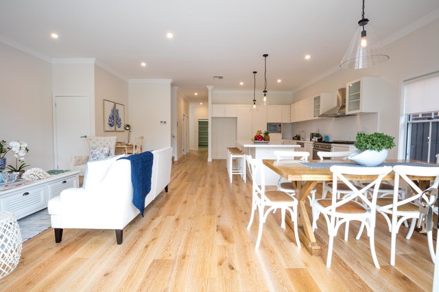 Freshwater beach-style-living-room