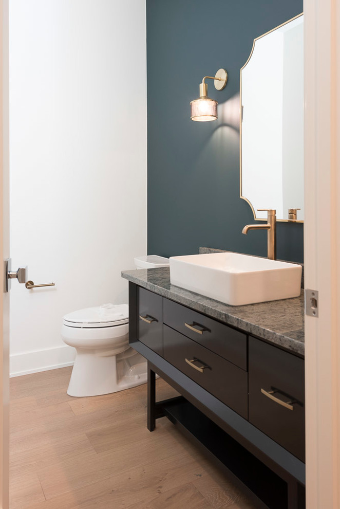 Example of a transitional master bathroom design in Minneapolis