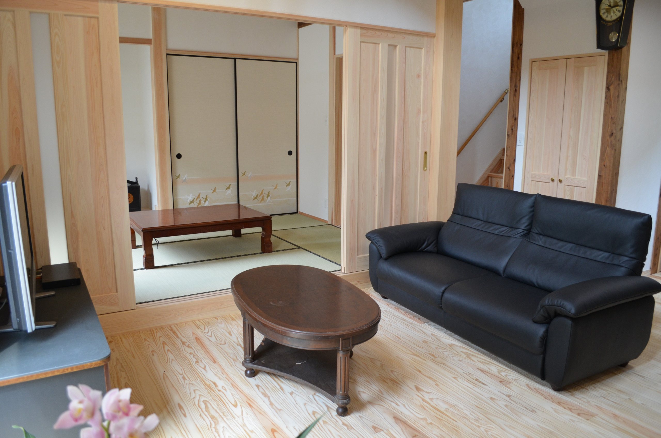 天然木の趣があり実用性も高い家