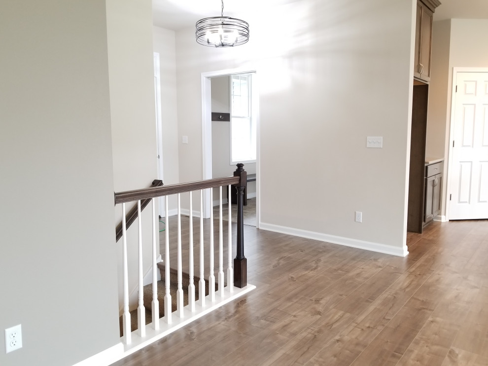Hallway - hallway idea in Milwaukee