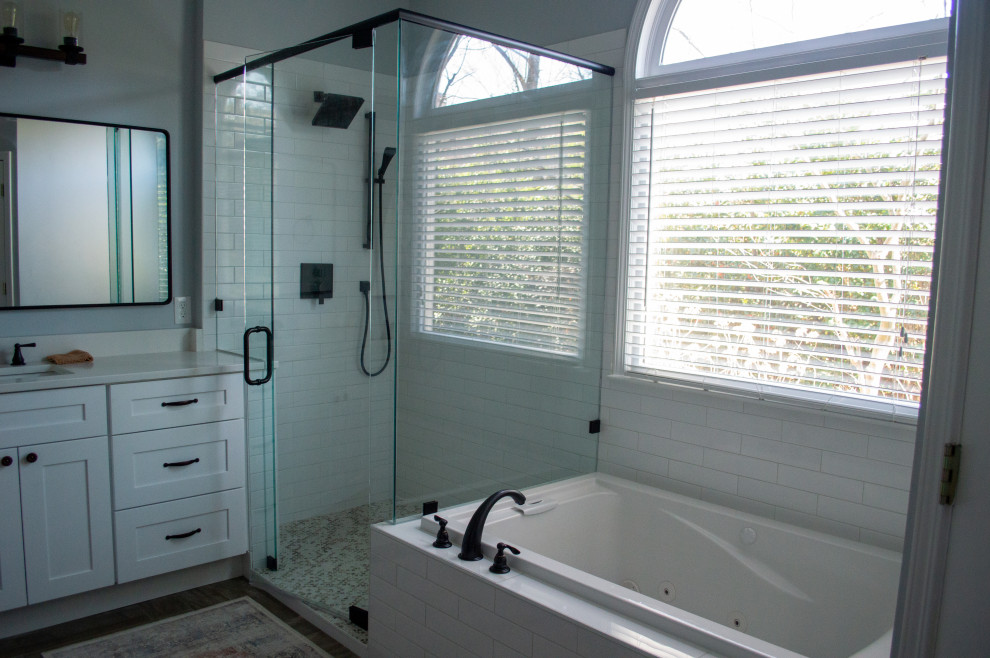 30068 Bathroom