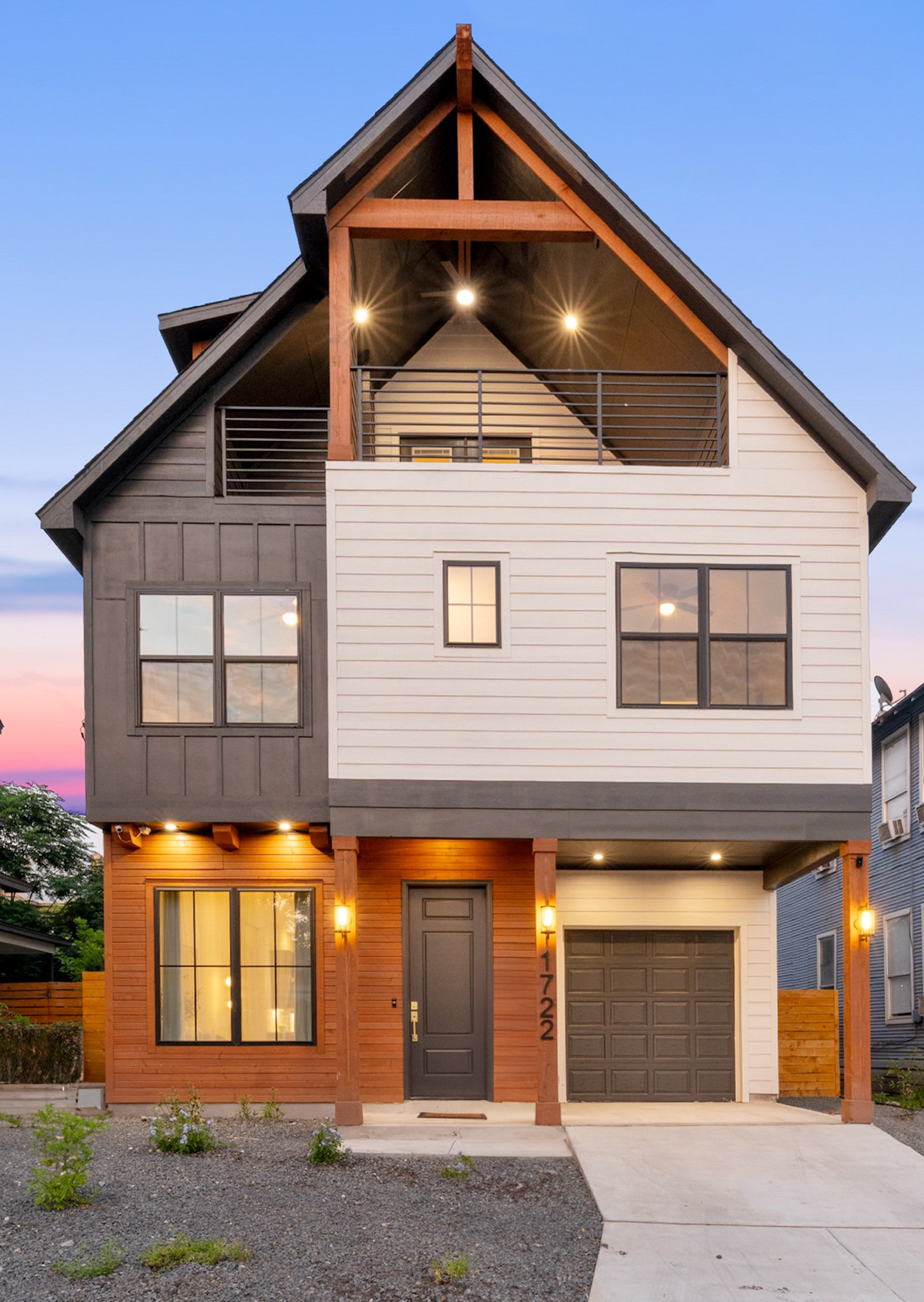 1722 N Olive