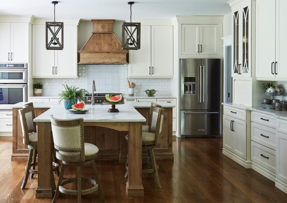 Modern Farmhouse Farmhouse Kitchen Huntington by Kitchens By