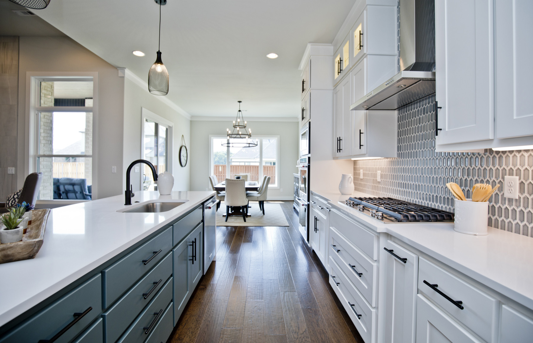 ST142_4306 S 86th Street