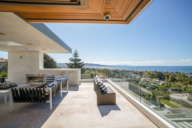 Modern Beach Home contemporary-terrace