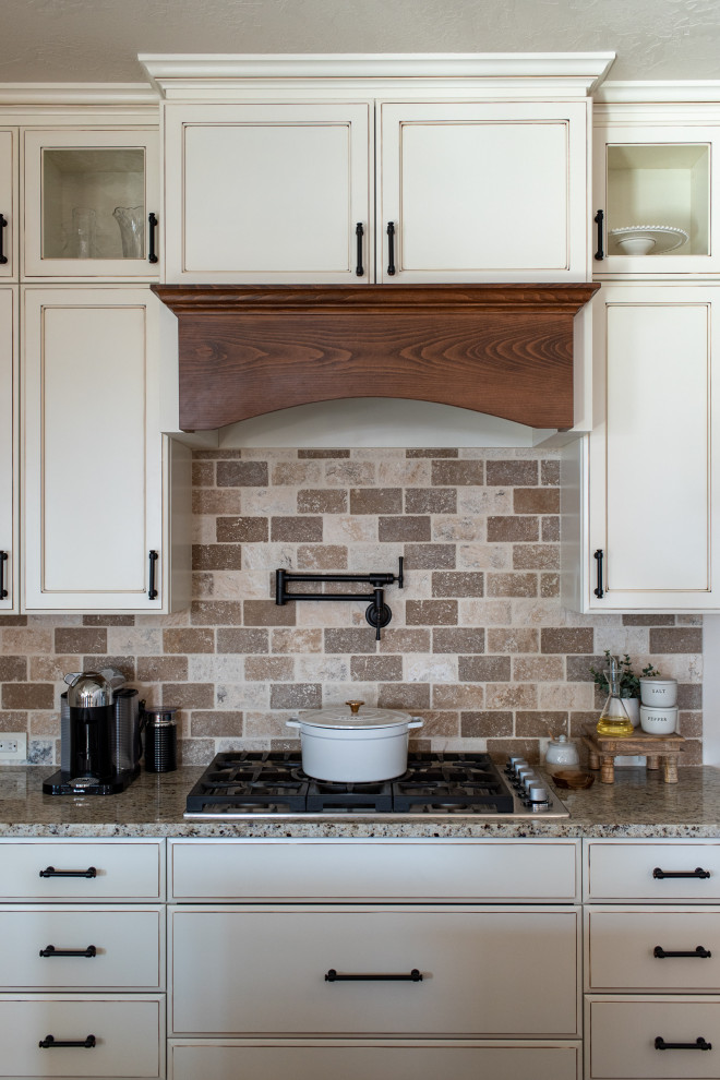 Selkirk Transitional Farmhouse