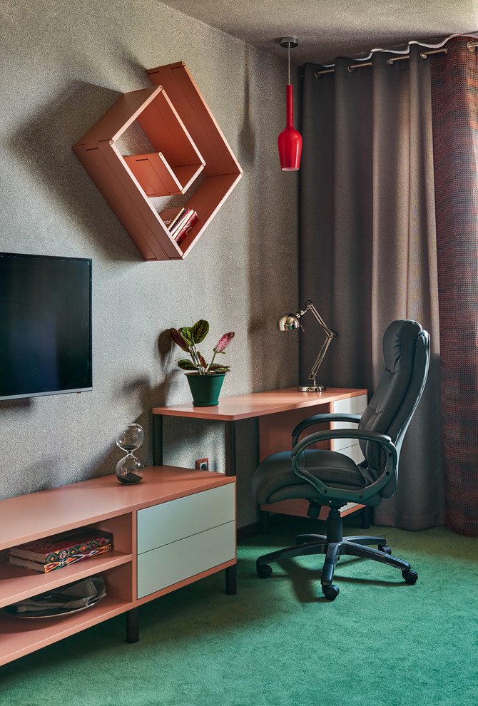 Contemporary study room in Moscow with grey walls, a freestanding desk, green floor and carpet.