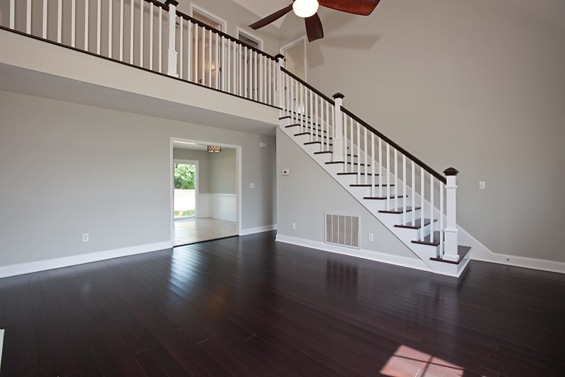 422 N Colony