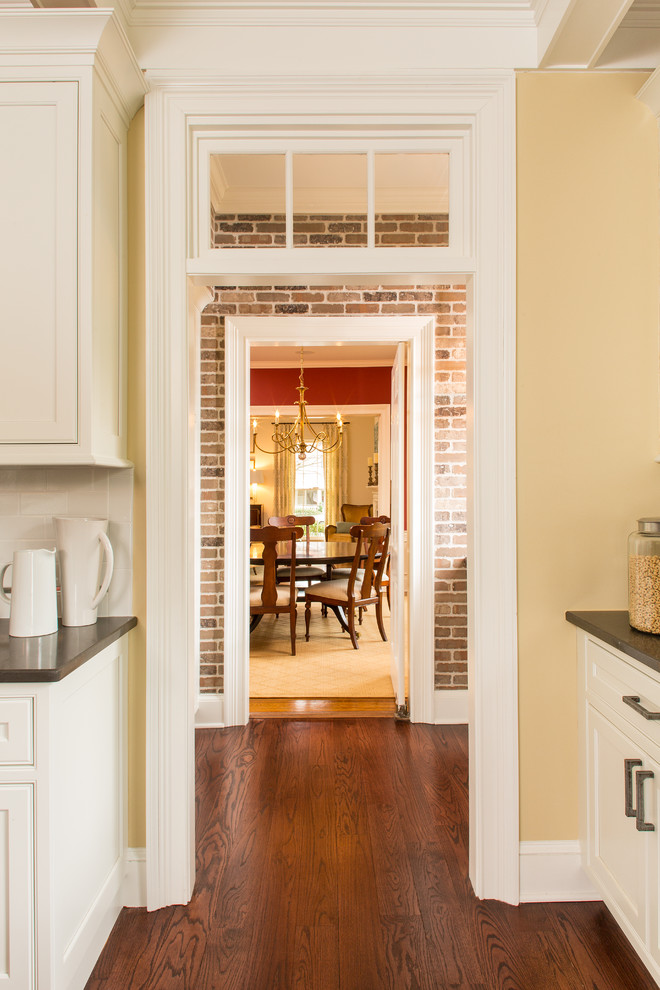 Example of a transitional home design design in Atlanta