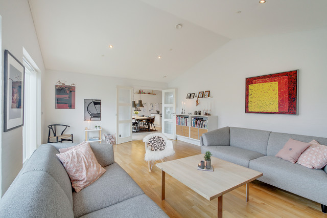 Eventyrbakken scandinavian-living-room