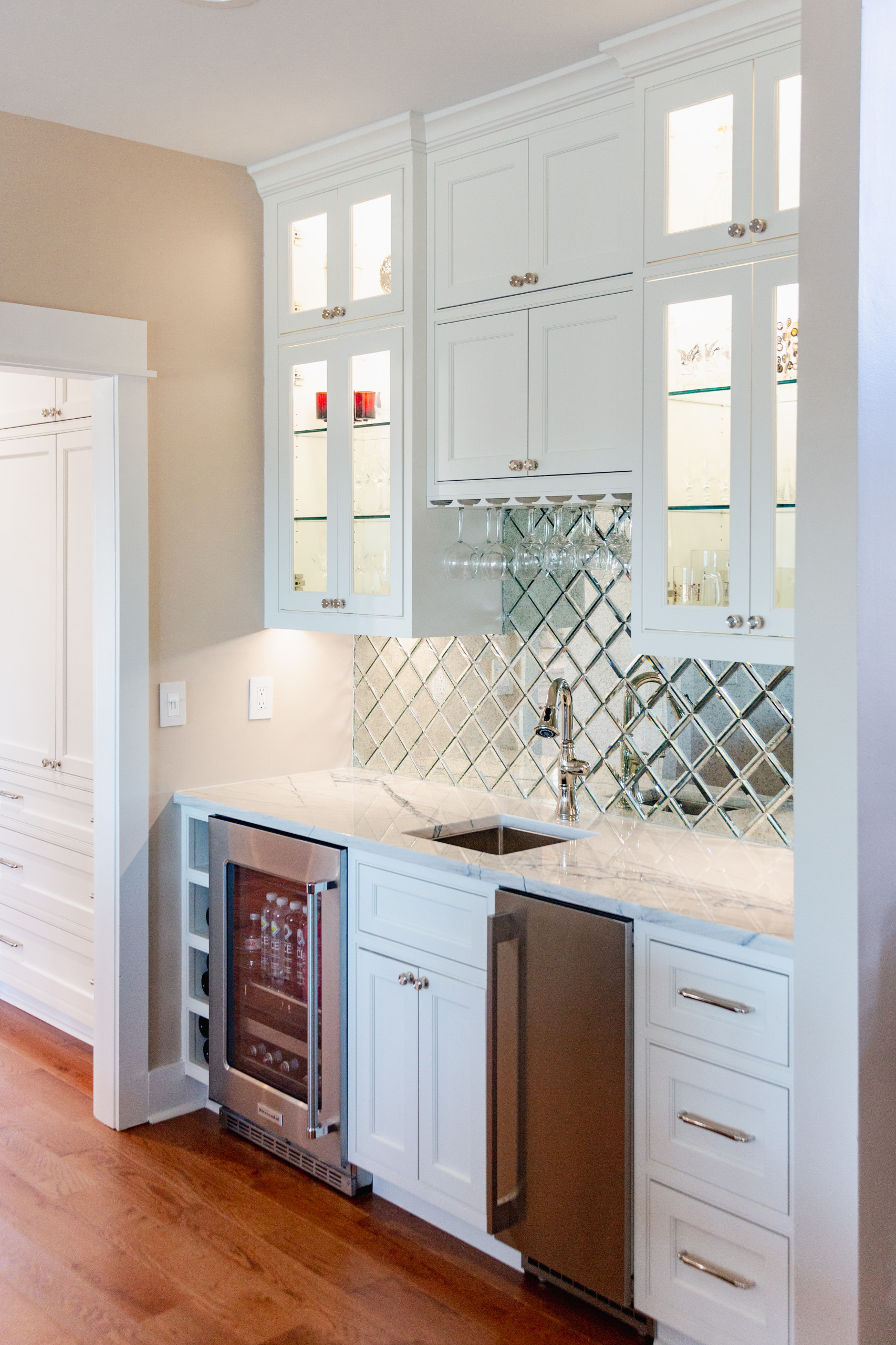 Mirrored backsplash reflects views