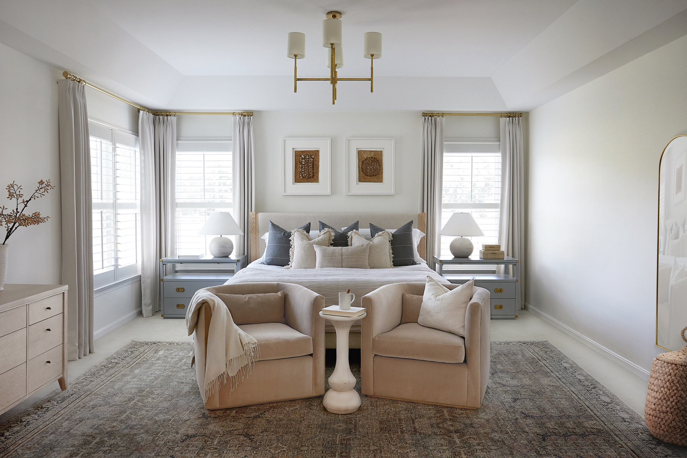 8 Exceptional Bedrooms With Seating