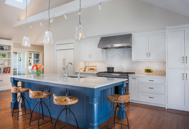 Barnstable Rd. traditional-kitchen