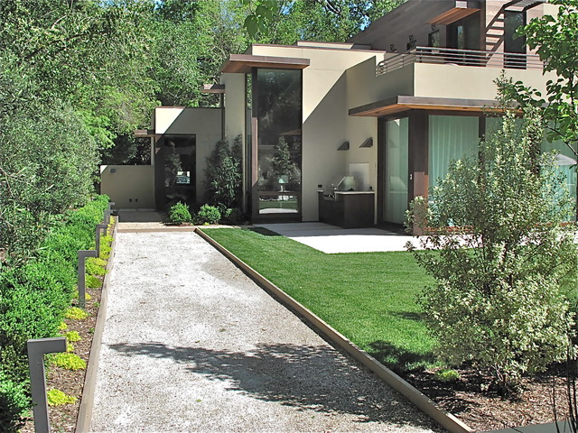 contemporary residential garden design on Residential Garden Design
 id=69370