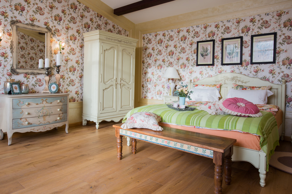 Интерьер гостевого дома в стиле Прованс. Интерьер бассейна (150 кв м)