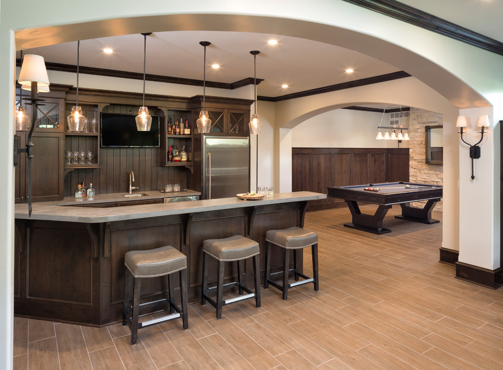 Inspiration for a transitional basement remodel in Chicago