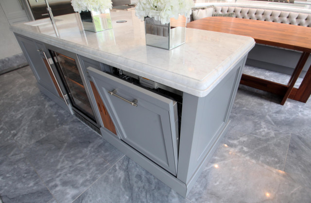 Approved Used, Davonport Kitchen, Very Large traditional-kitchen