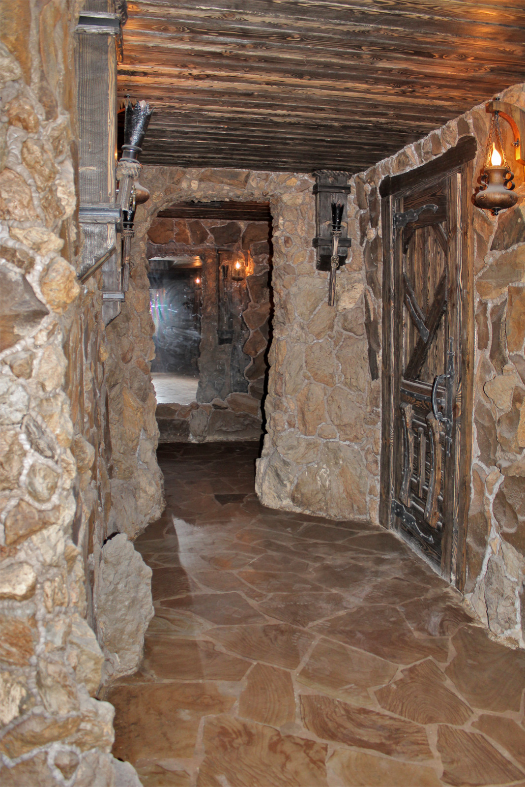 Под одной крышей