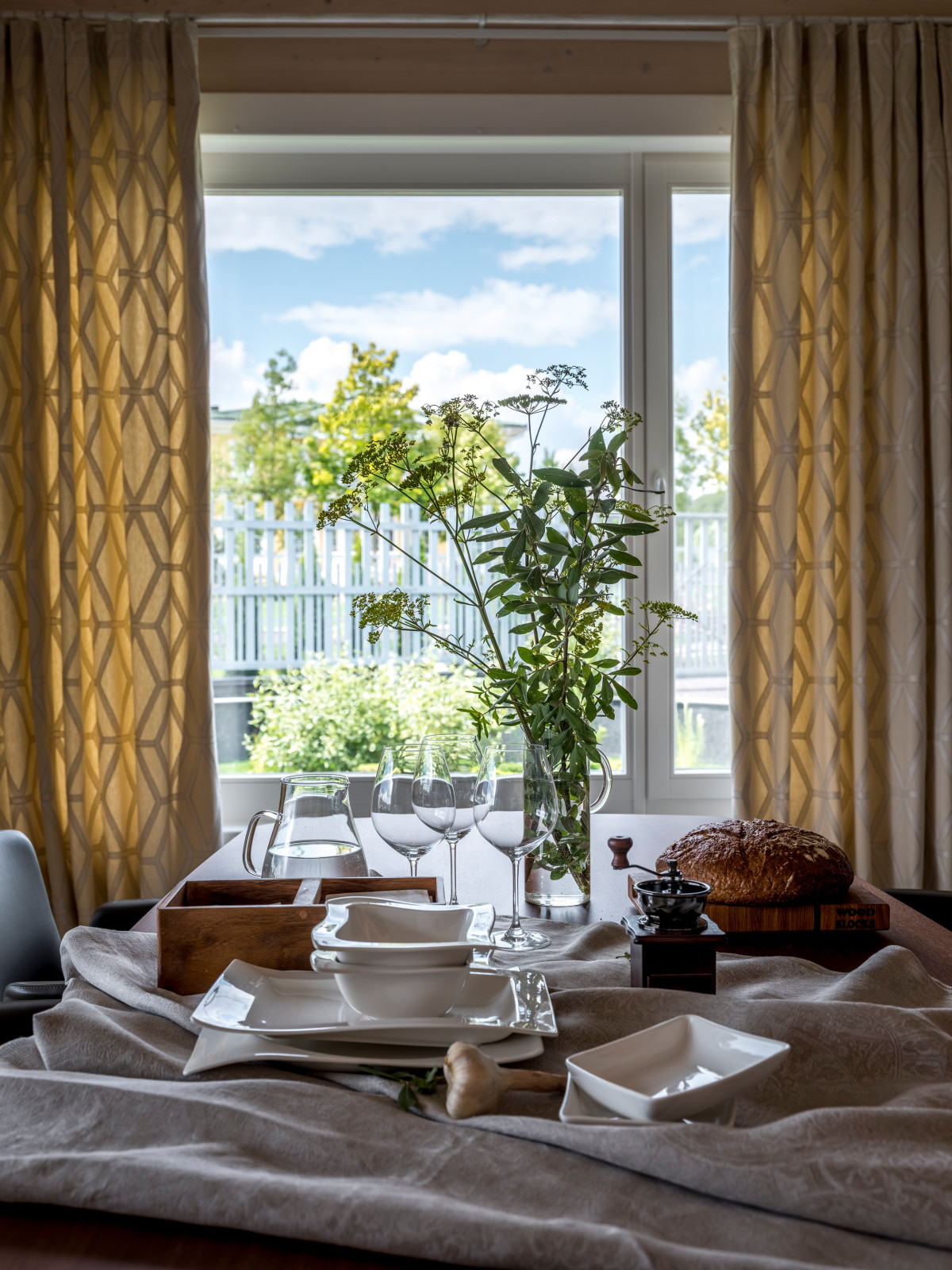 Дом на берегу