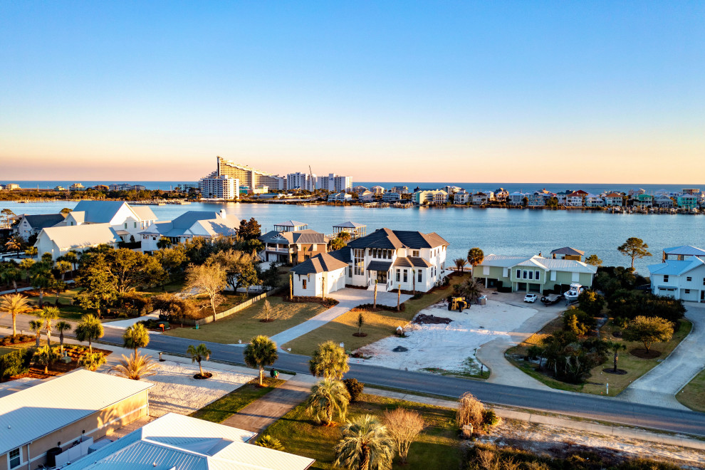 Refined Luxury Waterfront