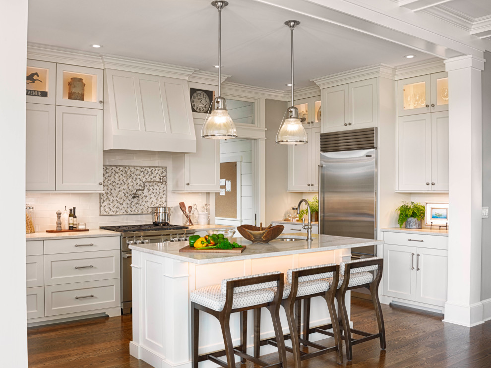 Example of a farmhouse kitchen design in Boston