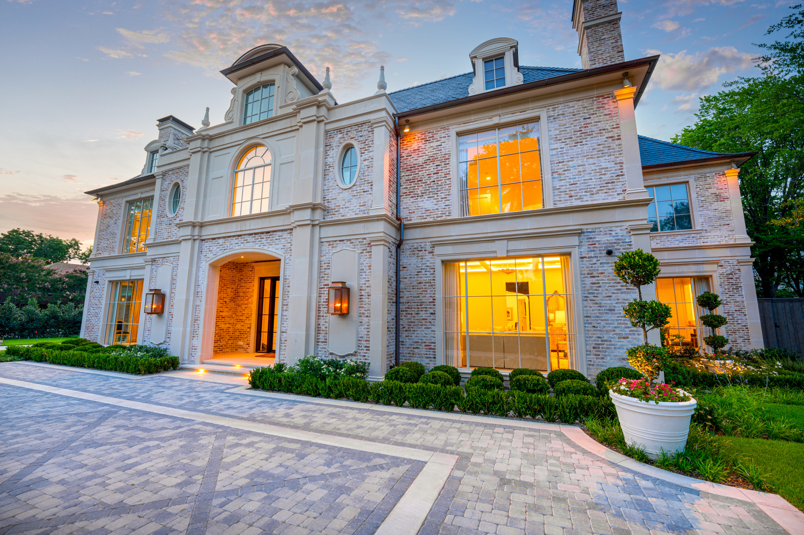 PRESTON HOLLOW FRENCH ESTATE