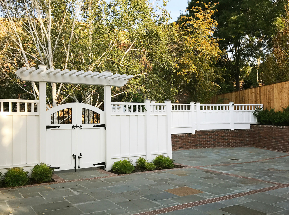 Inspiration for a transitional side yard stone landscaping in San Francisco.