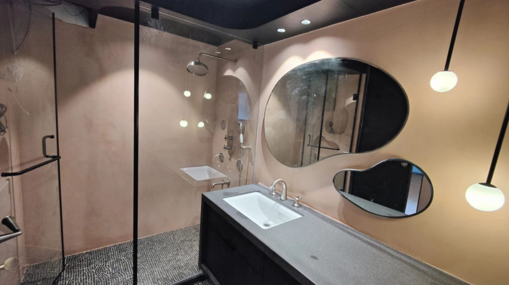 Эстетика и практичность: декоративная штукатурка под цветной микроцемент в ванны