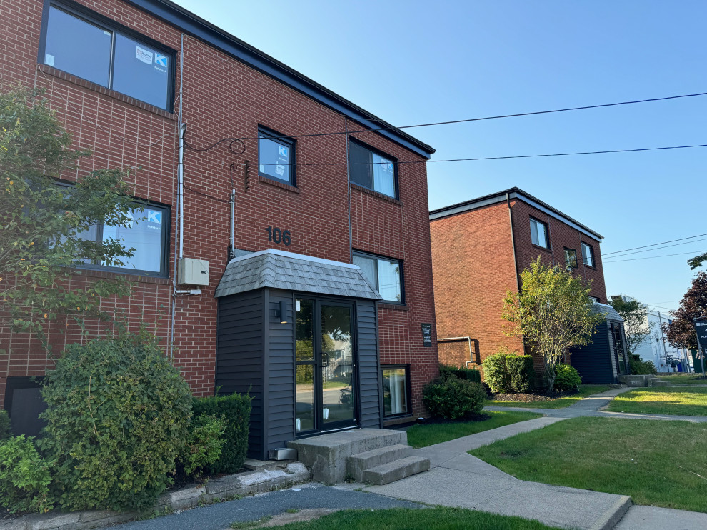 Albro Lake Apartments
