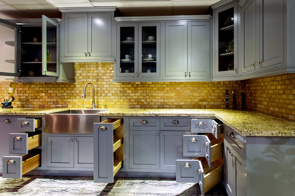 Transitional kitchen photo in Calgary