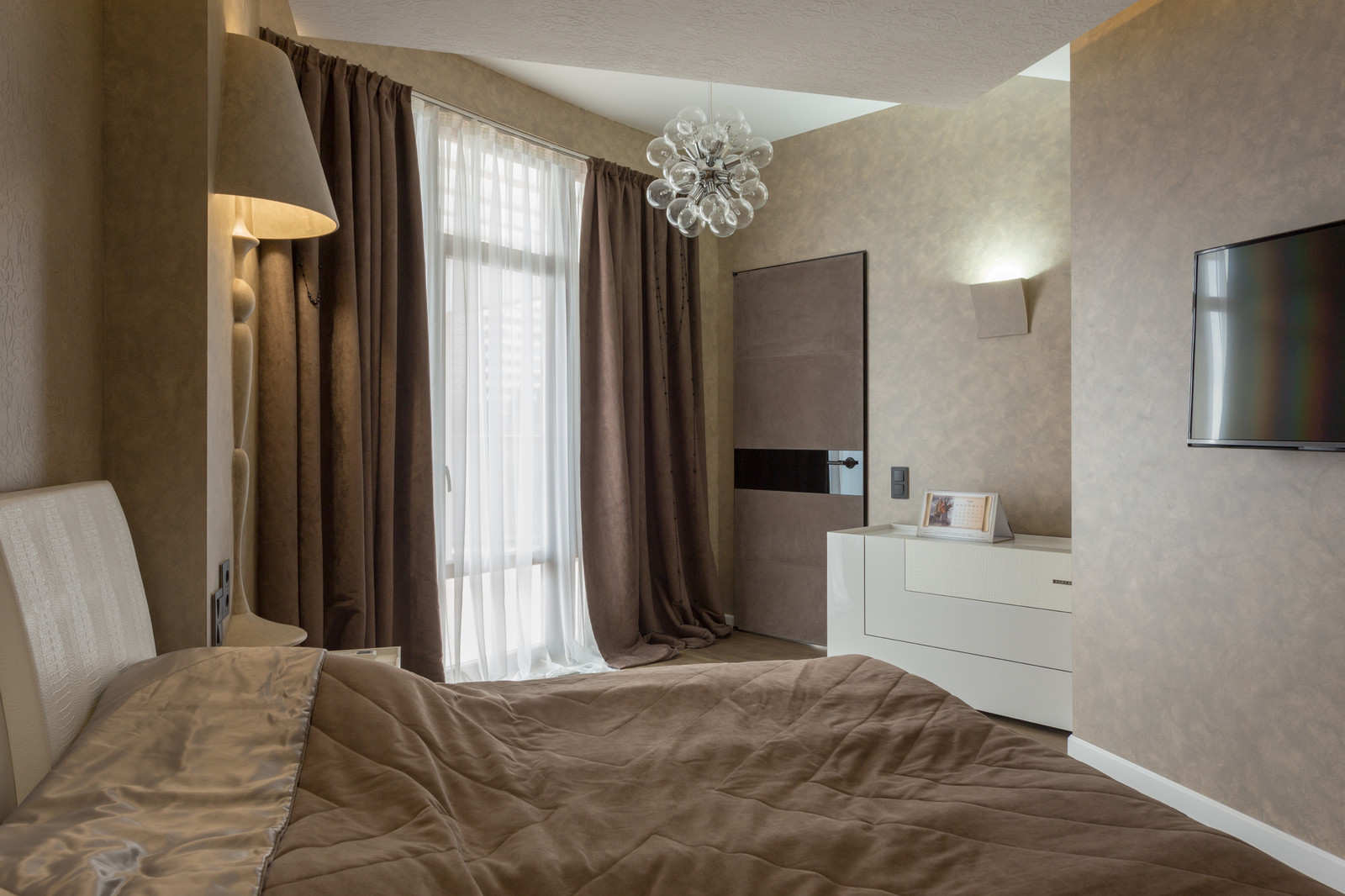 Темная роскошь