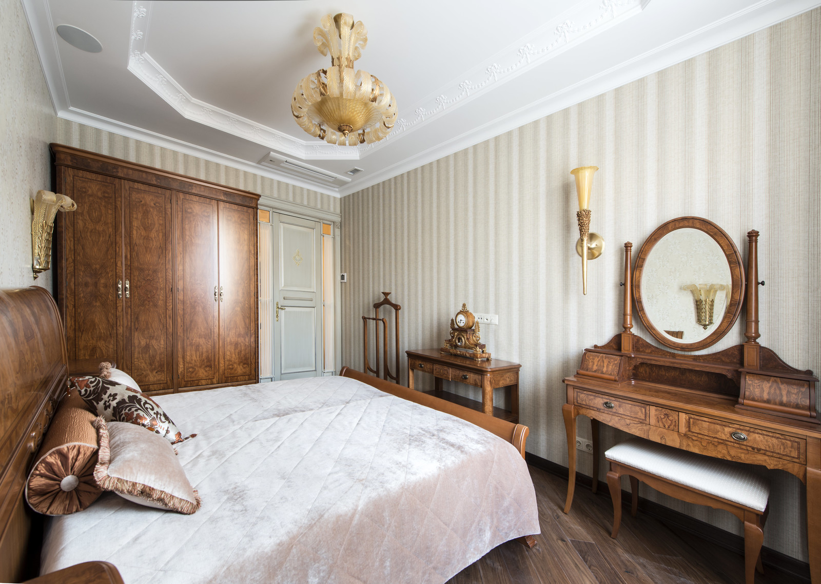 Квартира у метро "Университет" в ЖК "Доминион", Москва