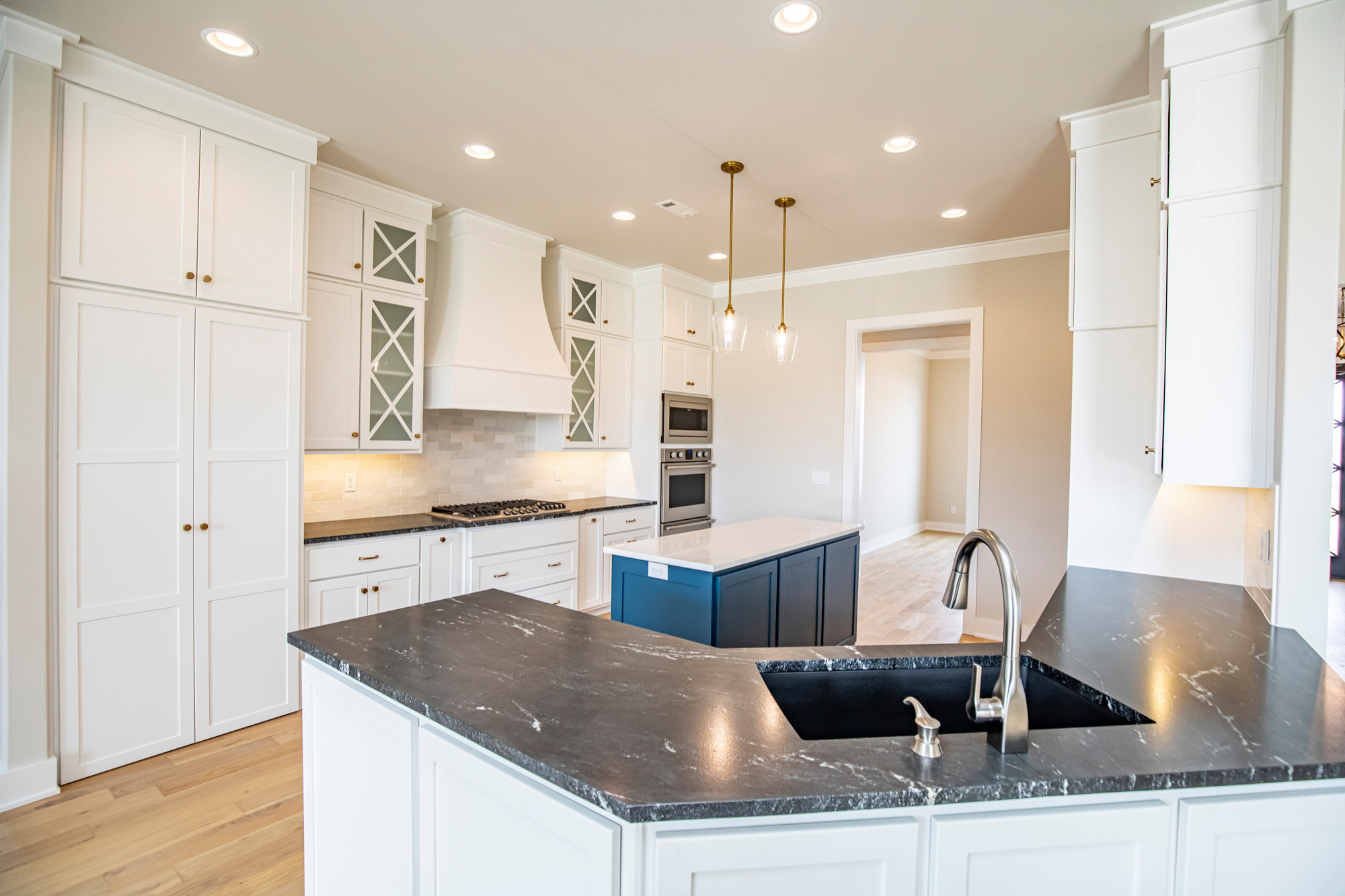 4402 S Exeter Drive _ Shadow Valley