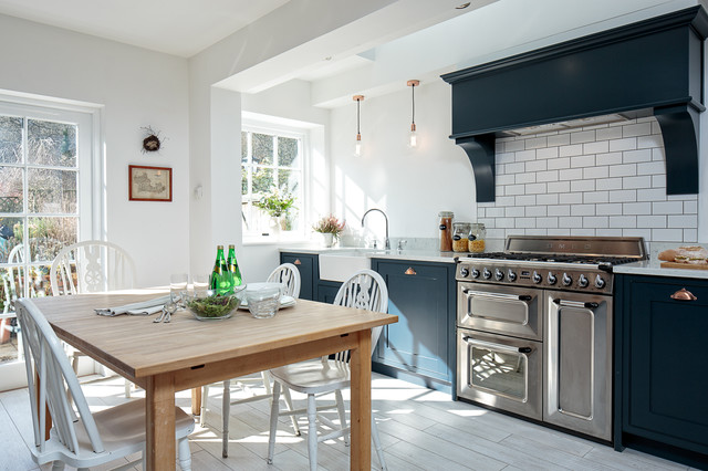 Blue Shaker Kitchen nyklassisk-koekken