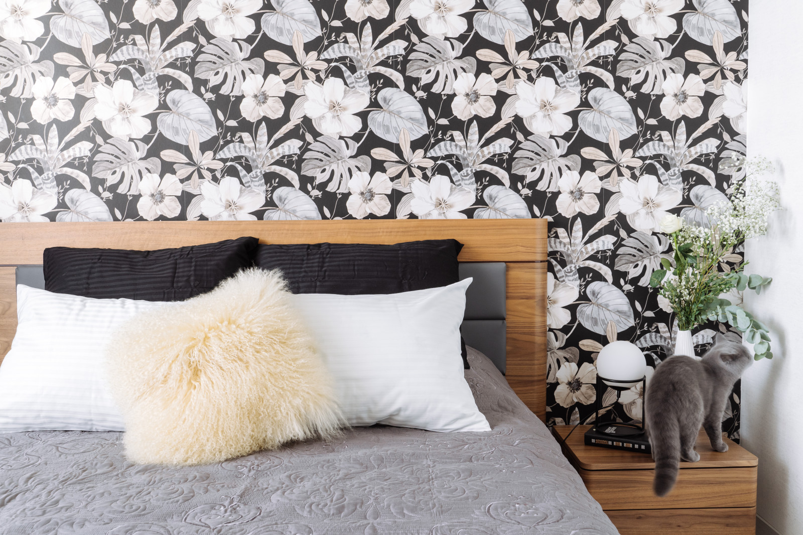 Квартира в серых тонах ЖК Александровский