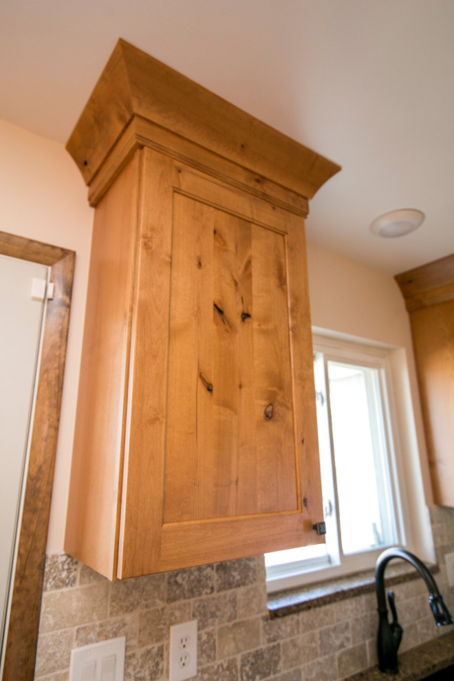 Home design - rustic home design idea in Denver