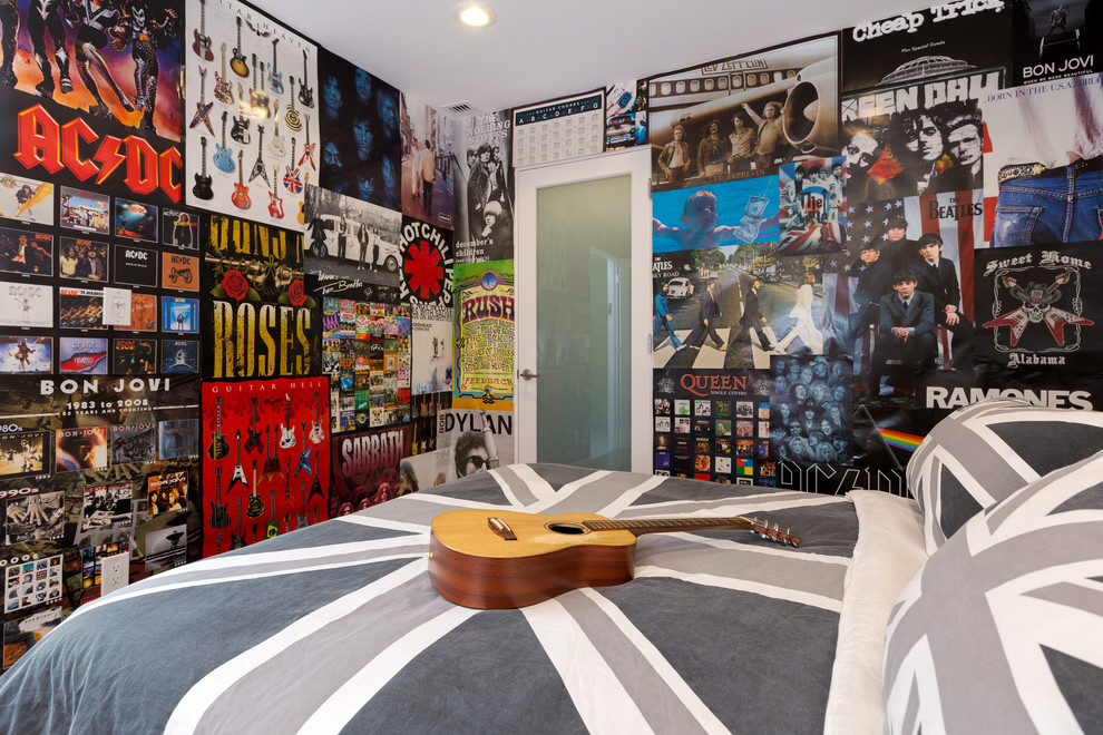 Photo of a contemporary kids' room for boys in Los Angeles with multi-coloured walls.