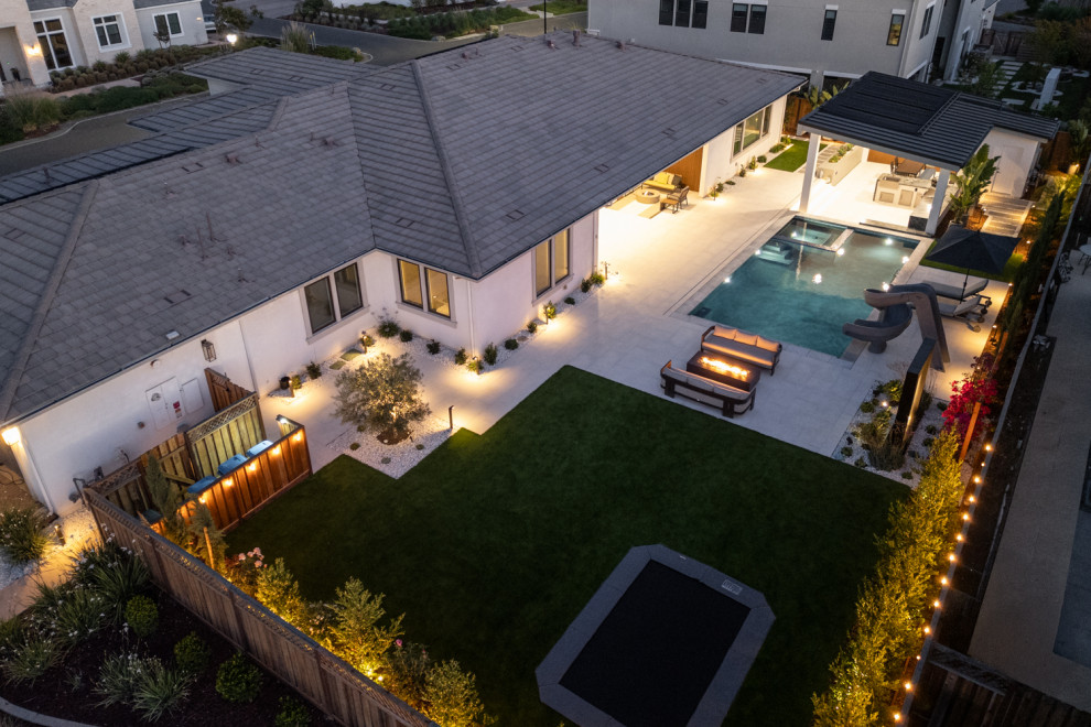 Borello Estates - Pool Party Place