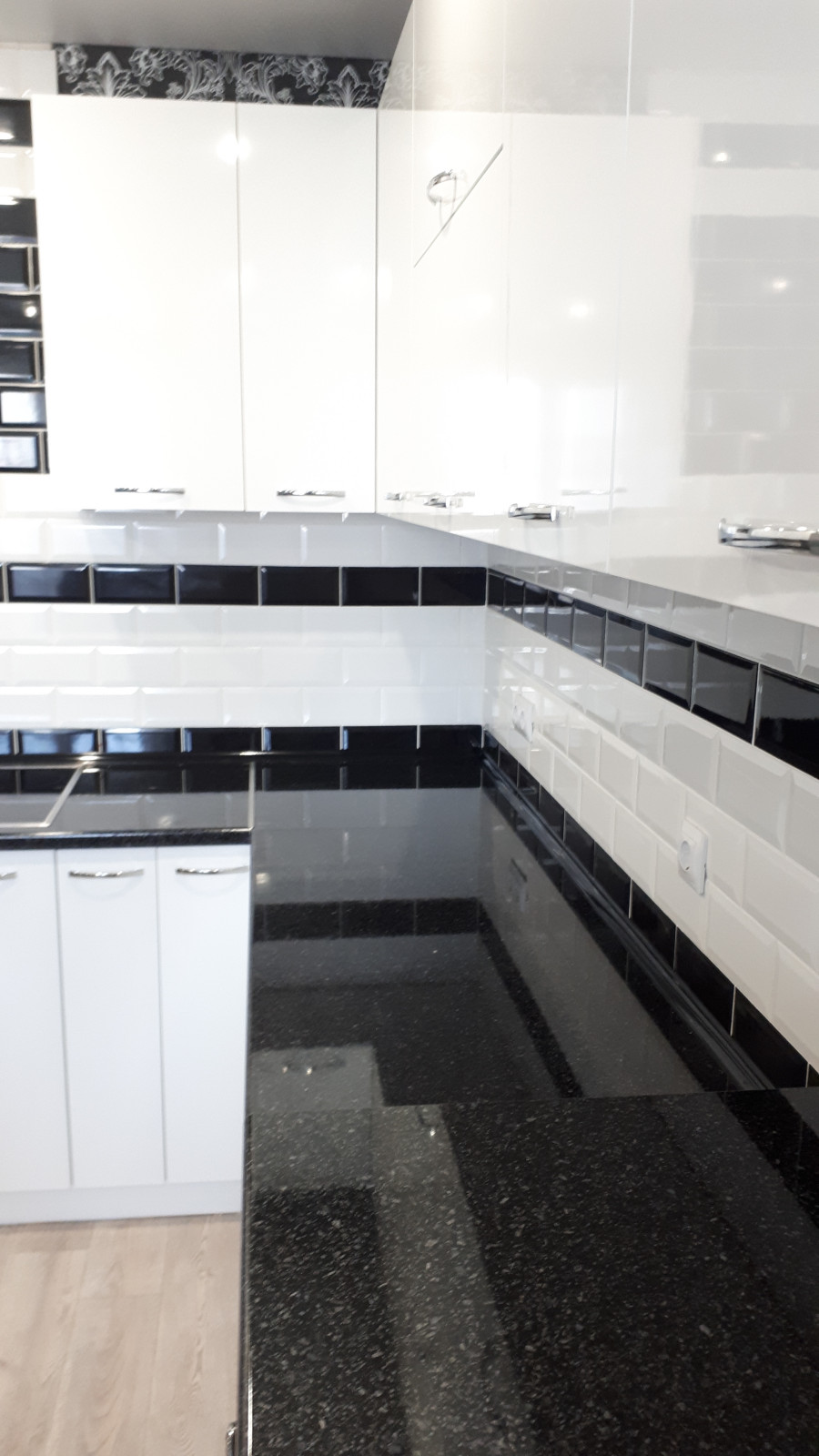 Кухонные гарнитуры