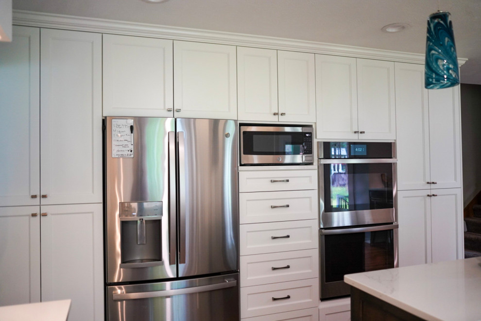Golden Kitchen