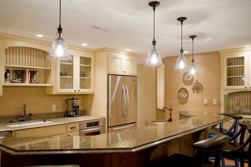 Kitchen - transitional kitchen idea