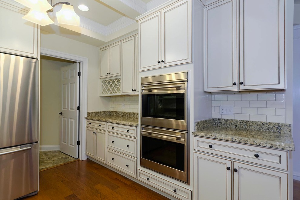 This is an example of an arts and crafts kitchen in DC Metro.