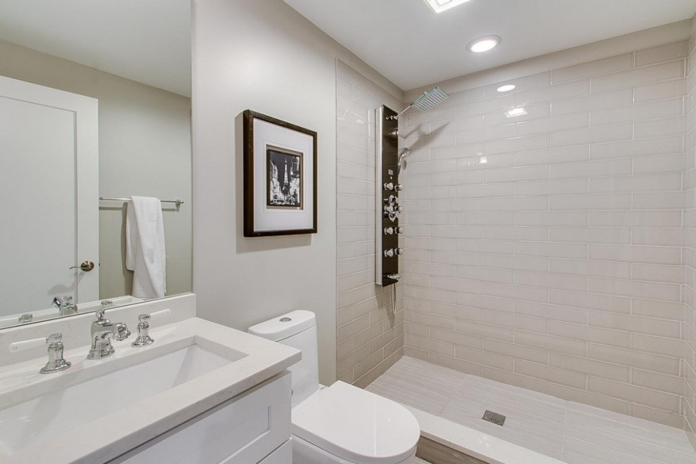 Bathroom - transitional bathroom idea in Chicago