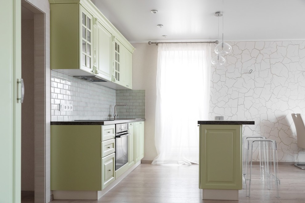 Маленькая кухня с островом