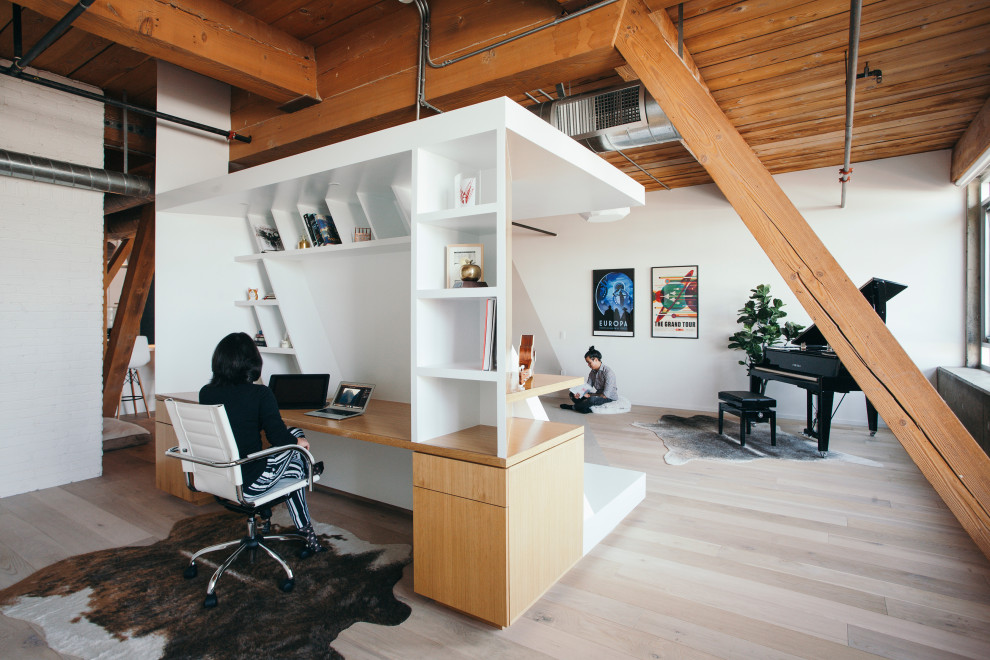 Photo of an industrial home office in Los Angeles.