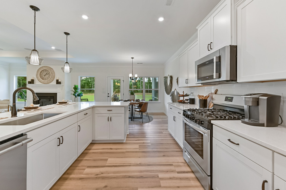 Transitional home design photo in Charlotte