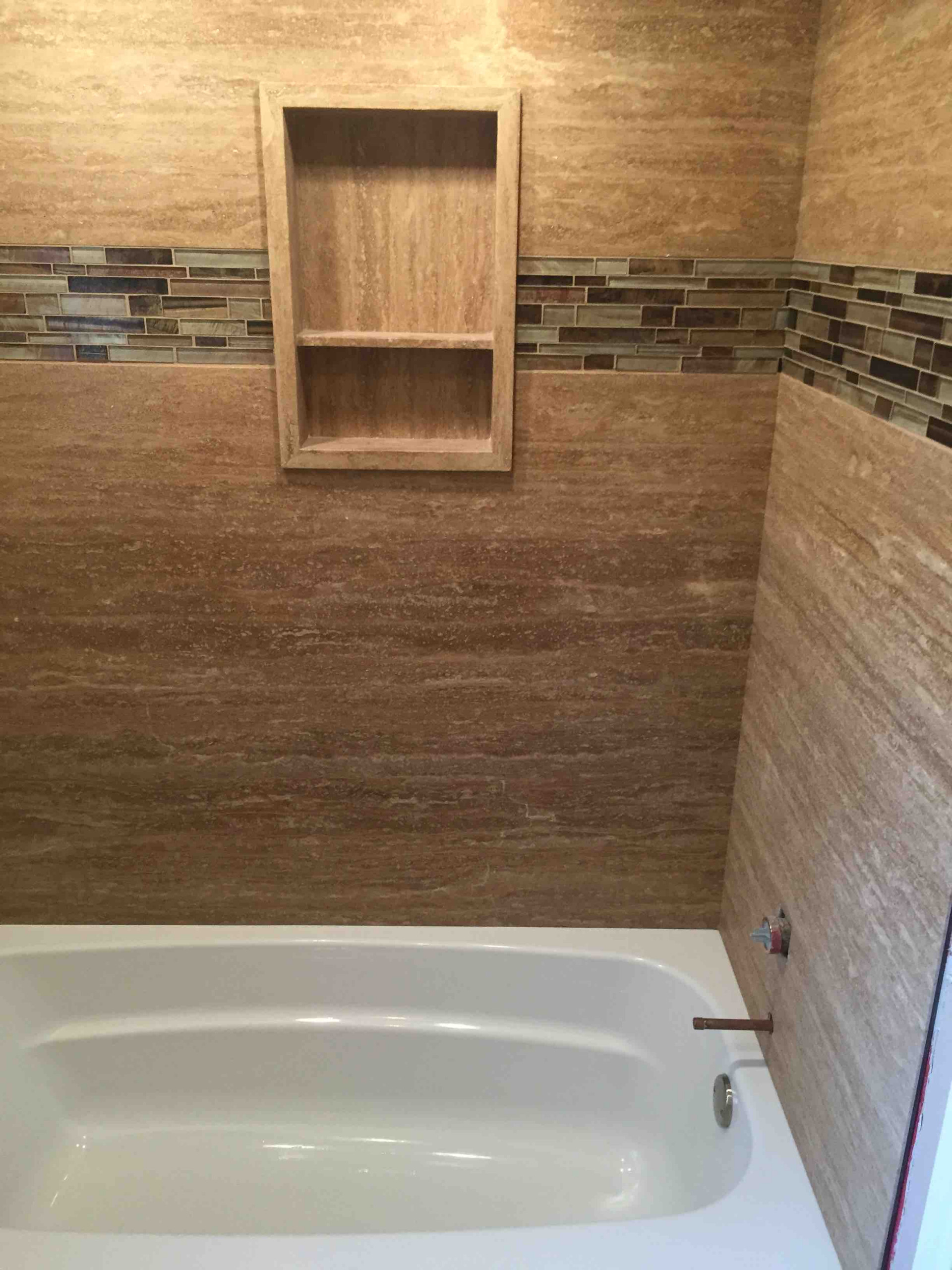 Tubs/ Showers