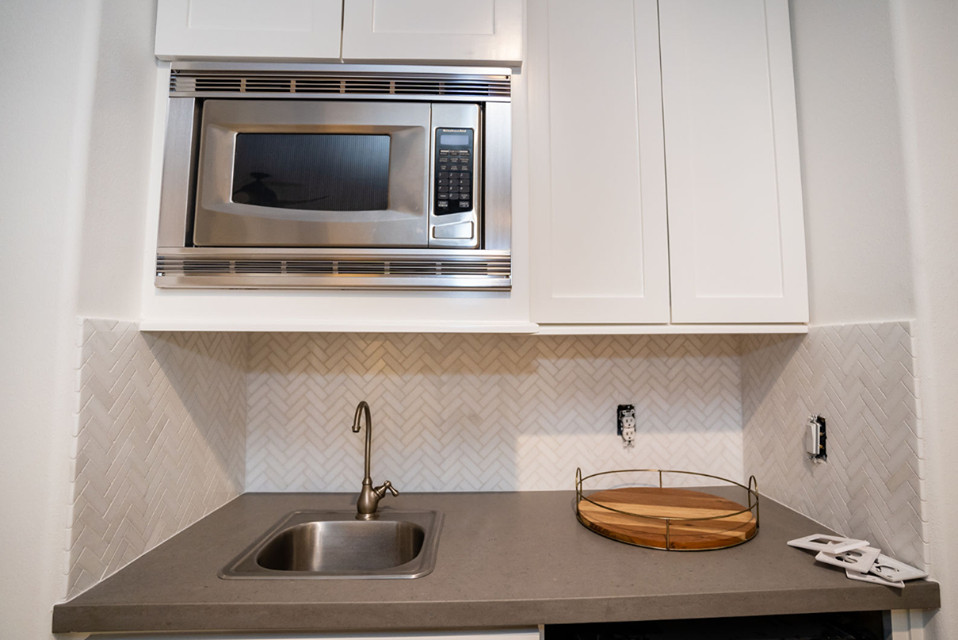 Home design - transitional home design idea in Houston