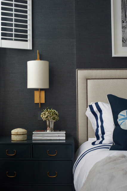 Ravenscourt Park family home bedroom